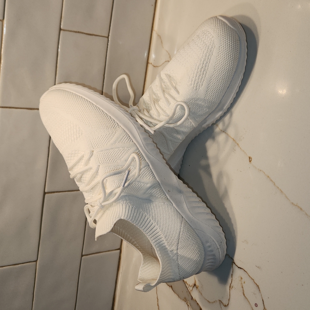 Womens Tennis Shoes